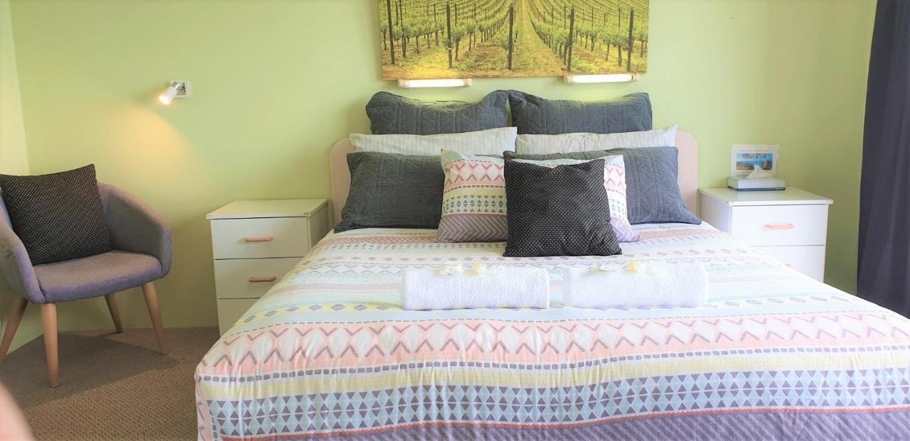 Mollymook Ocean View Motel Rewards Longer Stays -Over 18S Only (Adults Only) エクステリア 写真